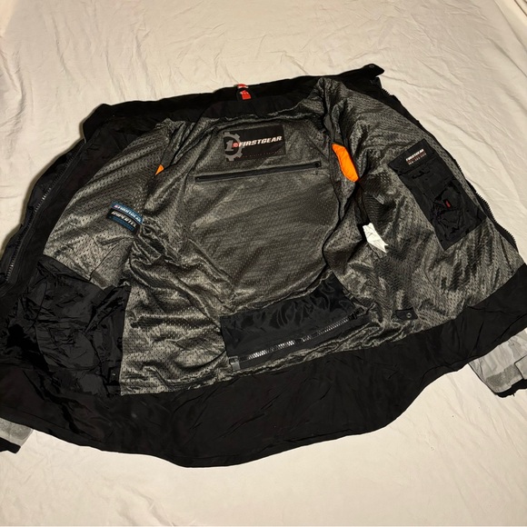 First Gear Armored Motorcycle Jacket - Picture 4 of 5